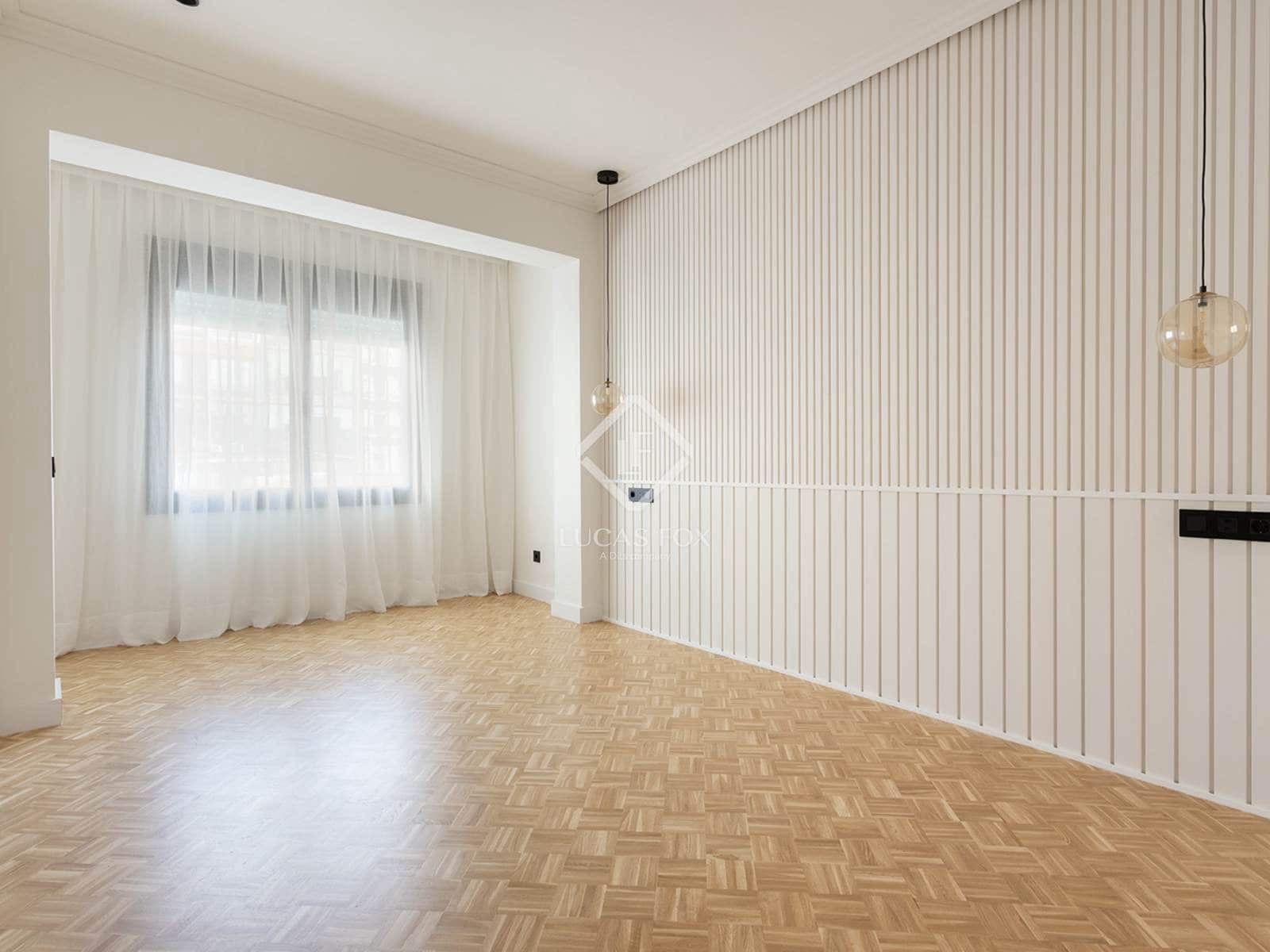 3 bedroom Apartment for sale in Barcelona city - € 1,420,000 (Ref: 9331845)