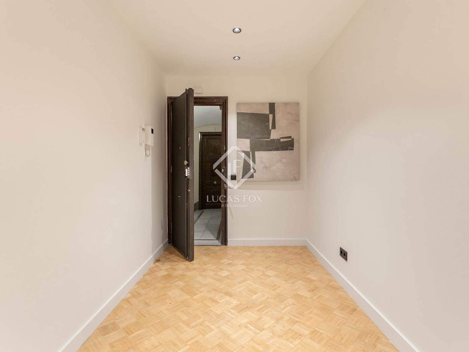 3 bedroom Apartment for sale in Barcelona city - € 1,420,000 (Ref: 9331845)