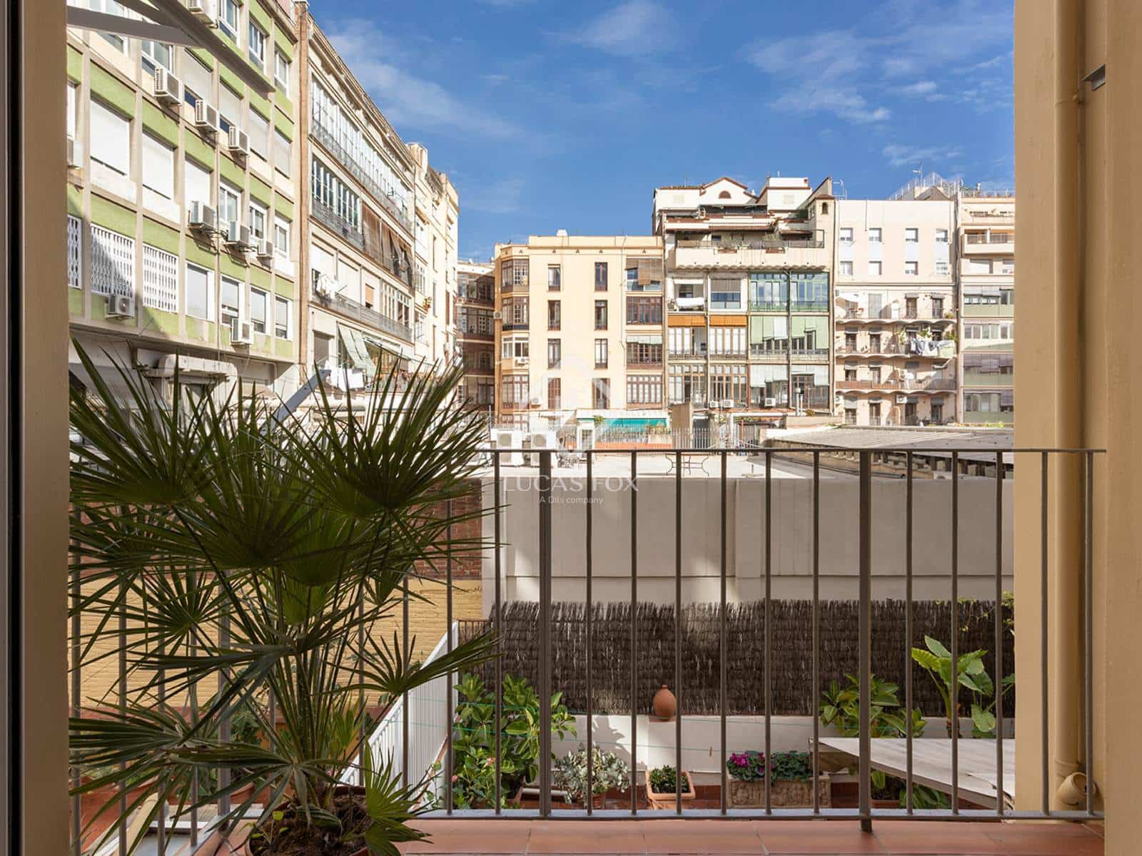 3 bedroom Apartment for sale in Barcelona city - € 1,420,000 (Ref: 9331845)