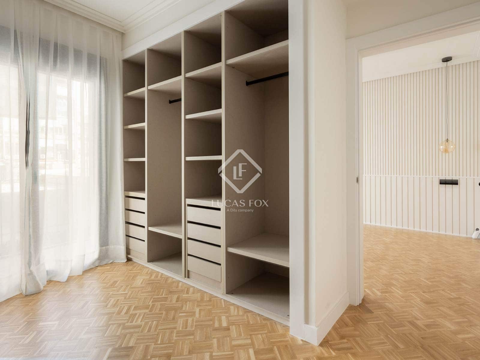 3 bedroom Apartment for sale in Barcelona city - € 1,420,000 (Ref: 9331845)