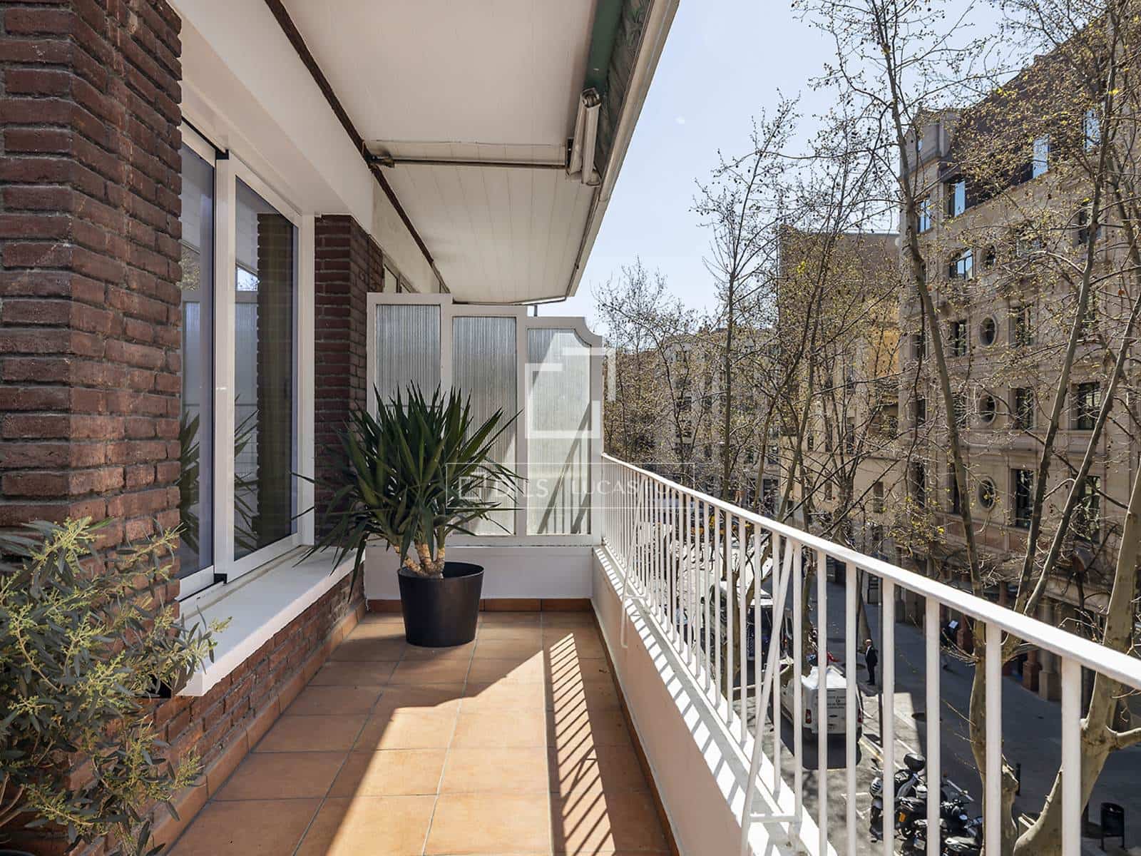 3 makuuhuone Huoneisto myytävänä paikassa Barcelona kaupunki - 1 299 000 € (Ref: 9331845)