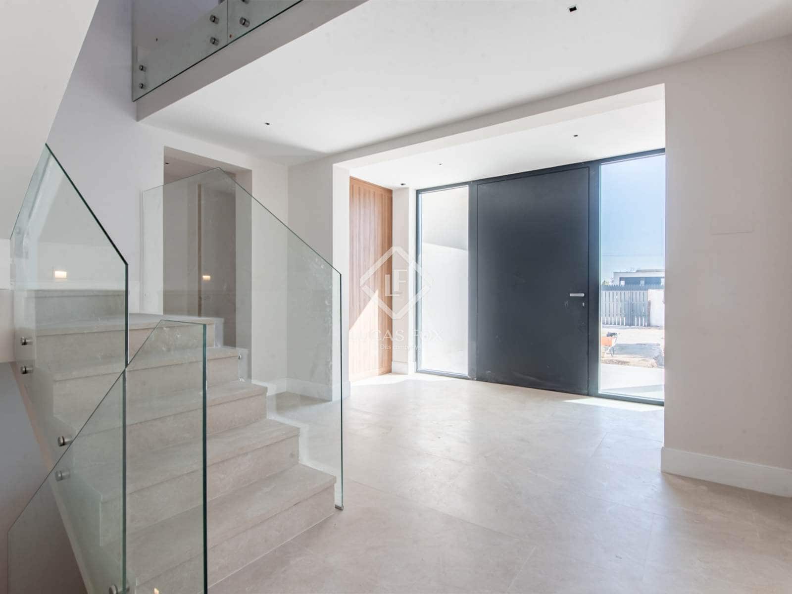 7 makuuhuone Huvila myytävänä paikassa Boadilla del Monte mukana uima-altaan 
autotalli - 3 100 000 € (Ref: 9331846)