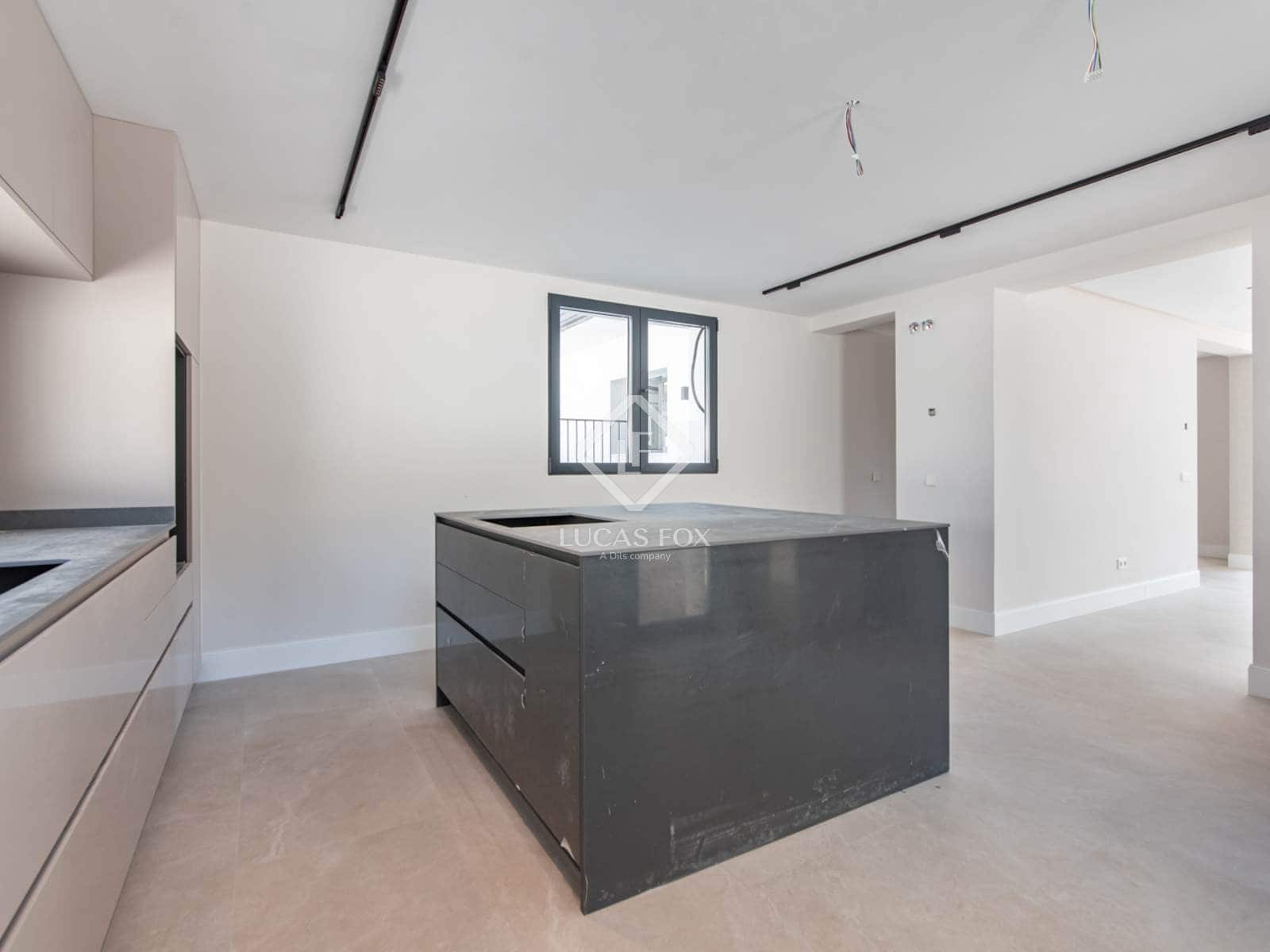 7 makuuhuone Huvila myytävänä paikassa Boadilla del Monte mukana uima-altaan 
autotalli - 3 100 000 € (Ref: 9331846)