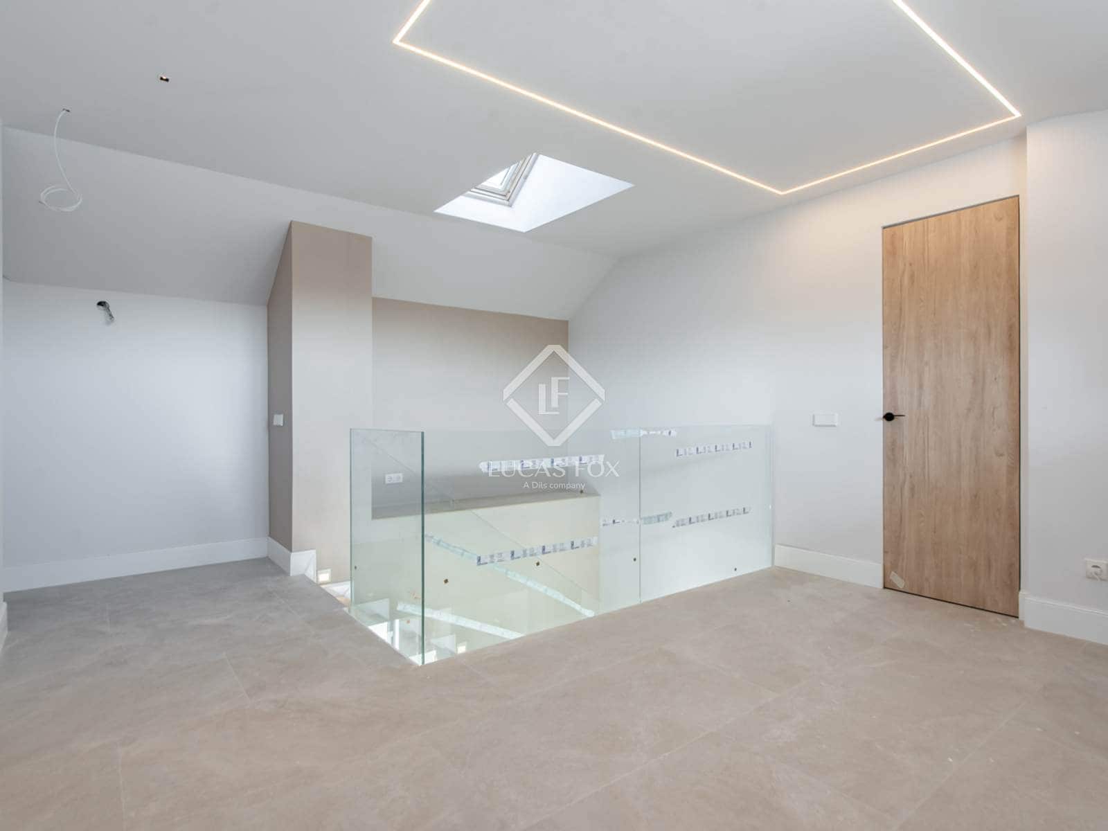 7 makuuhuone Huvila myytävänä paikassa Boadilla del Monte mukana uima-altaan 
autotalli - 3 100 000 € (Ref: 9331846)