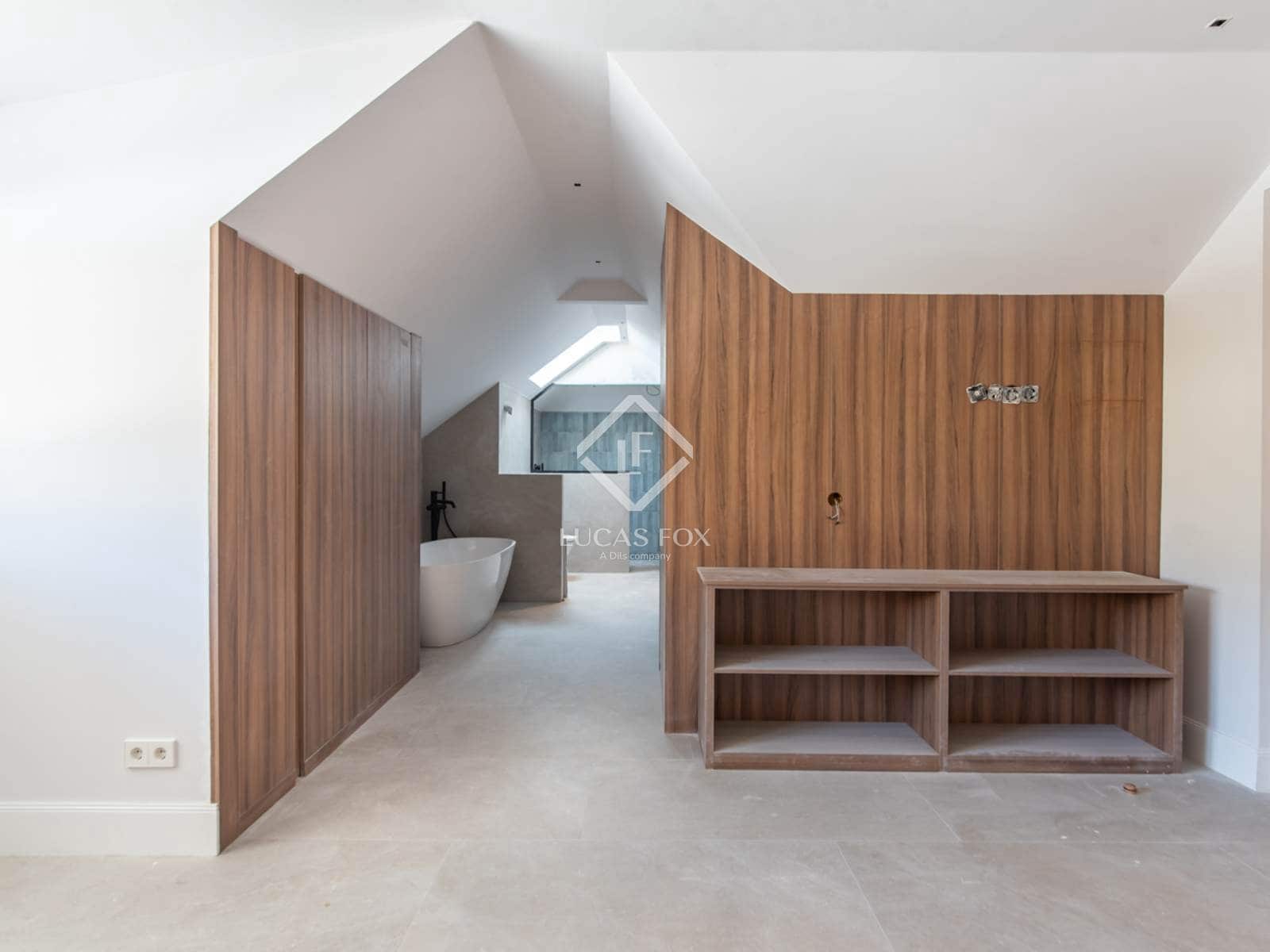 7 makuuhuone Huvila myytävänä paikassa Boadilla del Monte mukana uima-altaan 
autotalli - 3 100 000 € (Ref: 9331846)