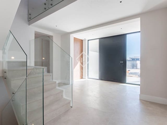 7 bedroom Villa for sale in Boadilla del Monte with pool garage - € 3,100,000 (Ref: 9331846)