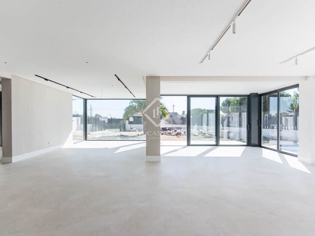 7 bedroom Villa for sale in Boadilla del Monte with pool garage - € 3,100,000 (Ref: 9331846)