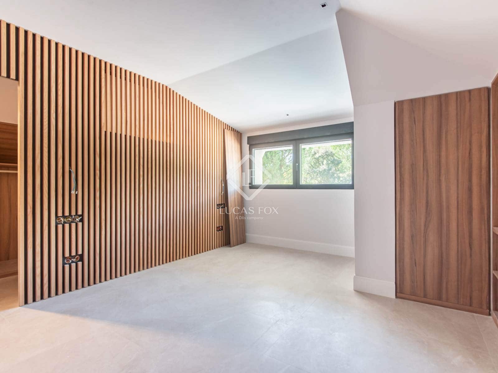 7 makuuhuone Huvila myytävänä paikassa Boadilla del Monte mukana uima-altaan 
autotalli - 3 100 000 € (Ref: 9331846)