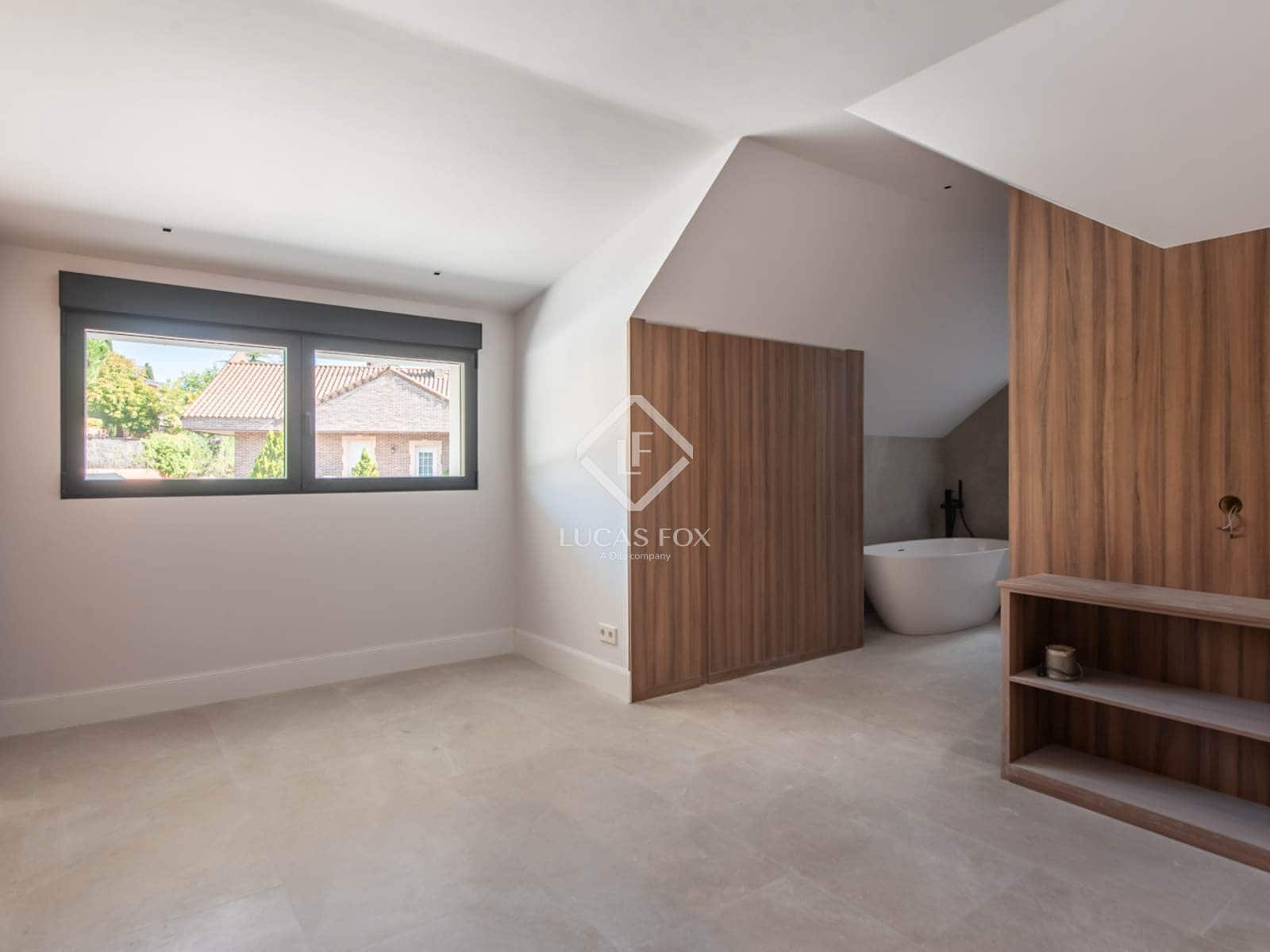 7 makuuhuone Huvila myytävänä paikassa Boadilla del Monte mukana uima-altaan 
autotalli - 3 100 000 € (Ref: 9331846)