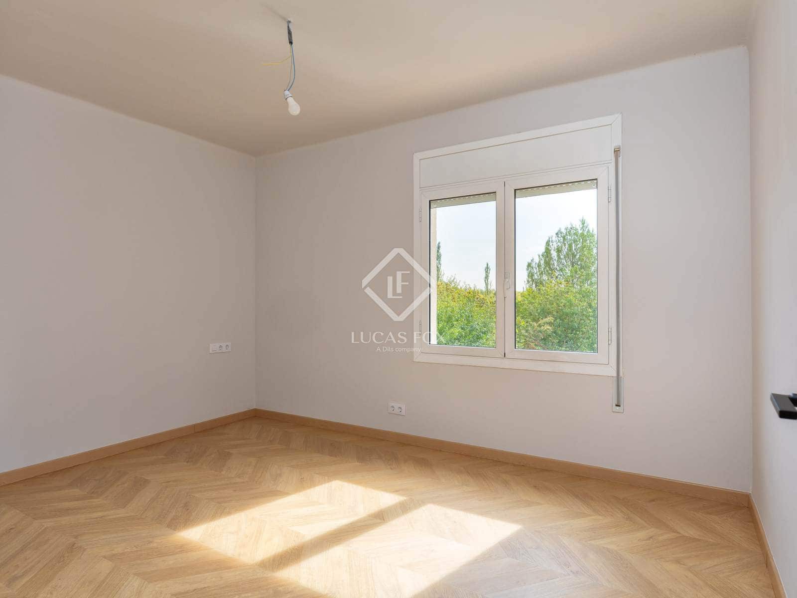 3 bedroom Villa for sale in Banyoles with pool garage - € 715,000 (Ref: 9332735)