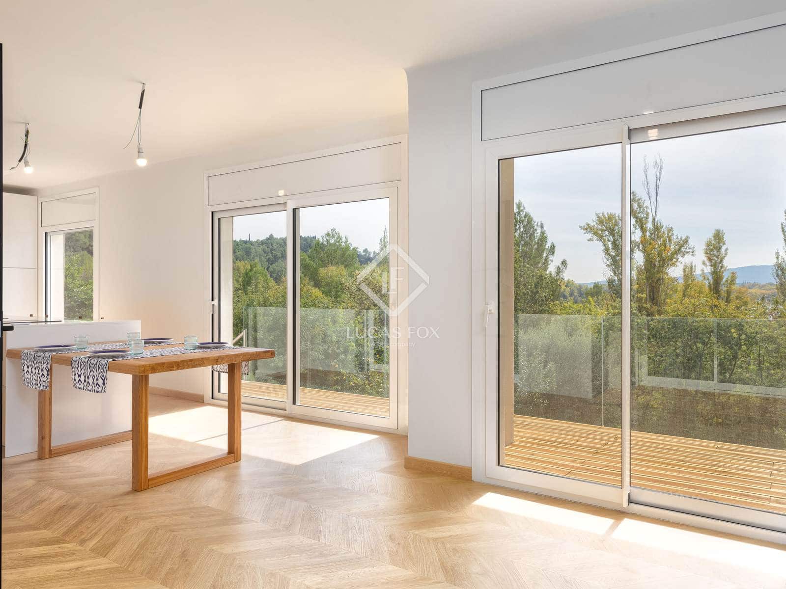 3 bedroom Villa for sale in Banyoles with pool garage - € 715,000 (Ref: 9332735)