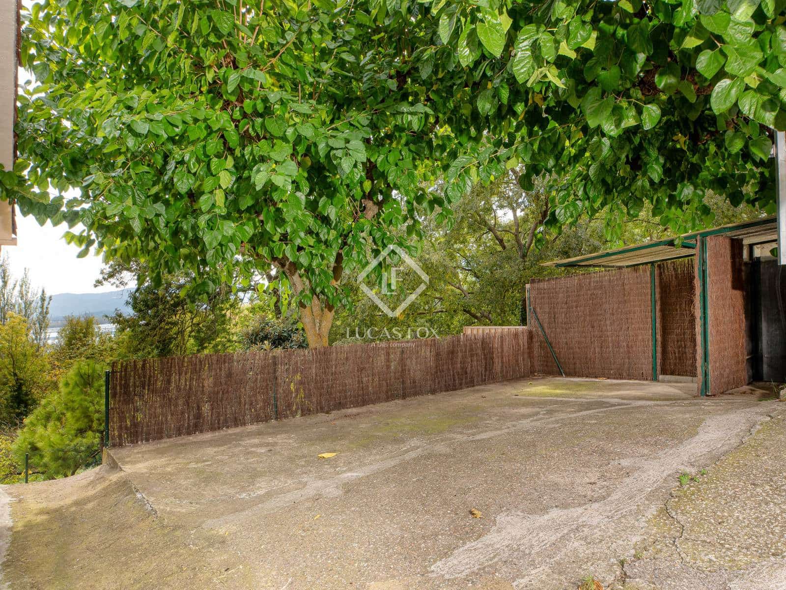 3 bedroom Villa for sale in Banyoles with pool garage - € 715,000 (Ref: 9332735)