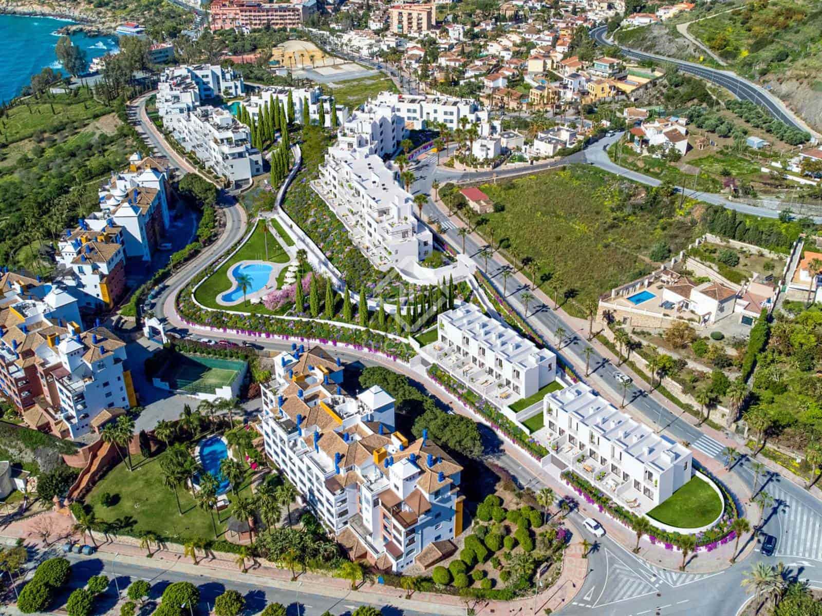 2 slaapkamer Appartement te koop in Almunecar met zwembad garage - € 303.000 (Ref: 9332736)