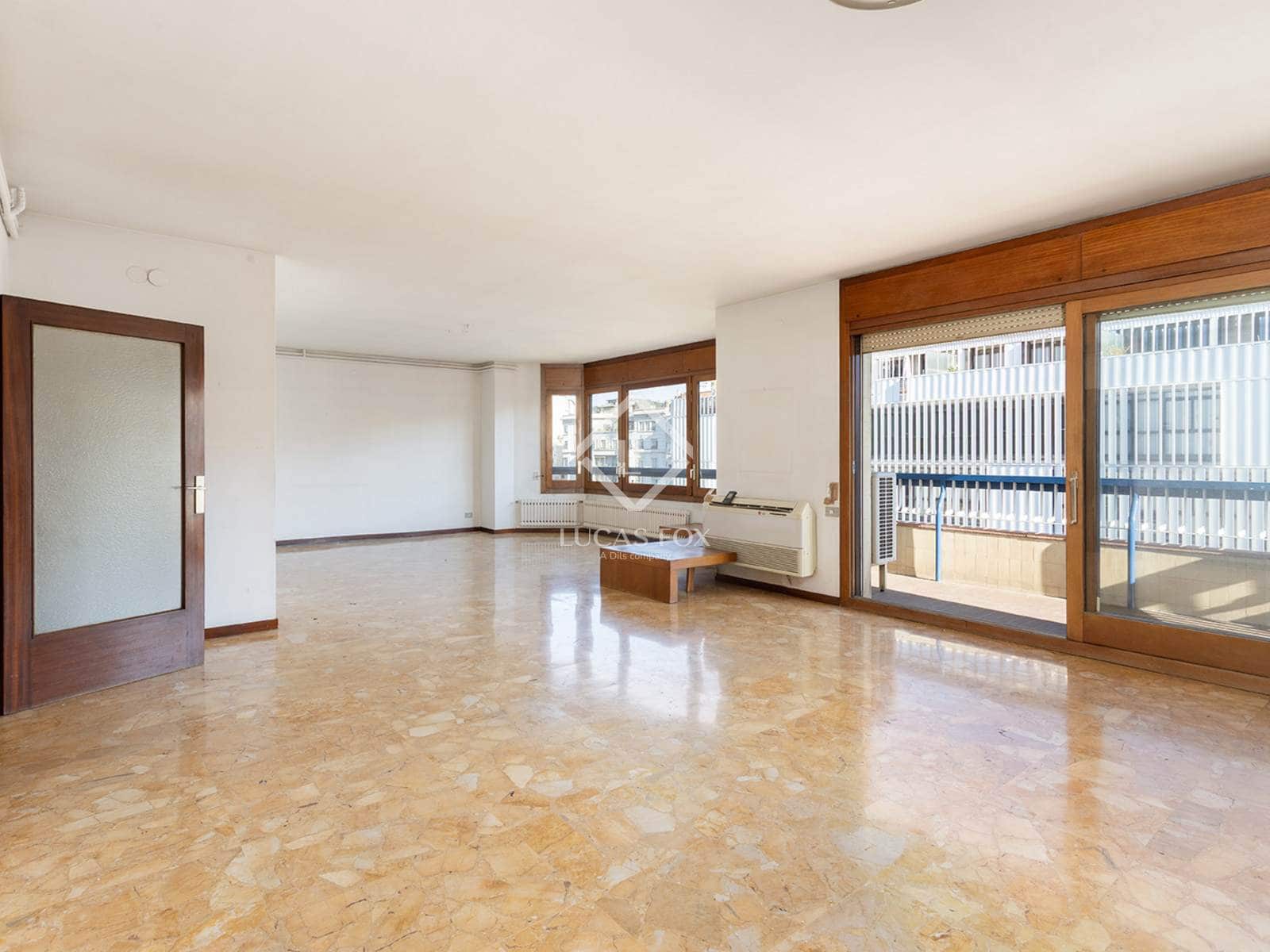 6 soveværelse Penthouse til salg i Barcelona by med swimmingpool garage - € 2.300.000 (Ref: 9332886)