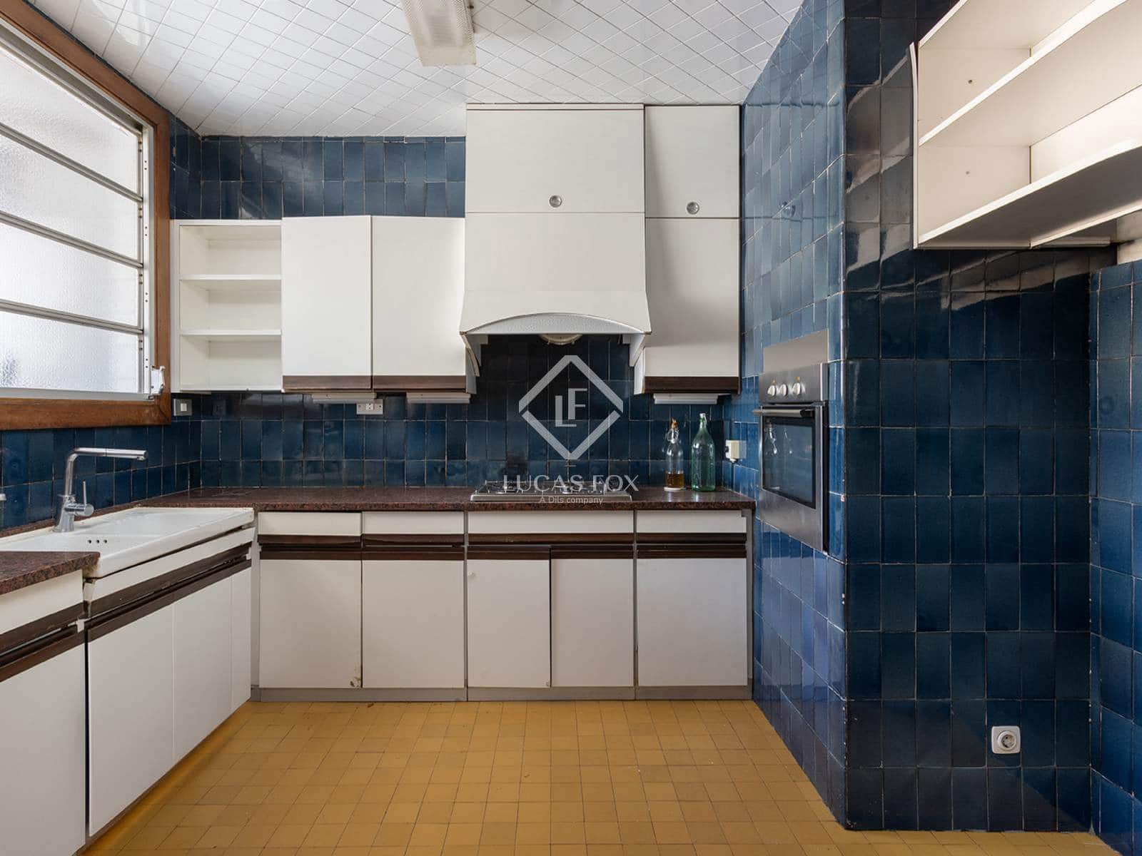 6 soveværelse Penthouse til salg i Barcelona by med swimmingpool garage - € 2.300.000 (Ref: 9332886)