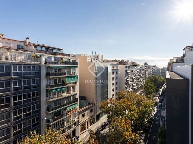 6 soveværelse Penthouse til salg i Barcelona by med swimmingpool garage - € 2.300.000 (Ref: 9332886)