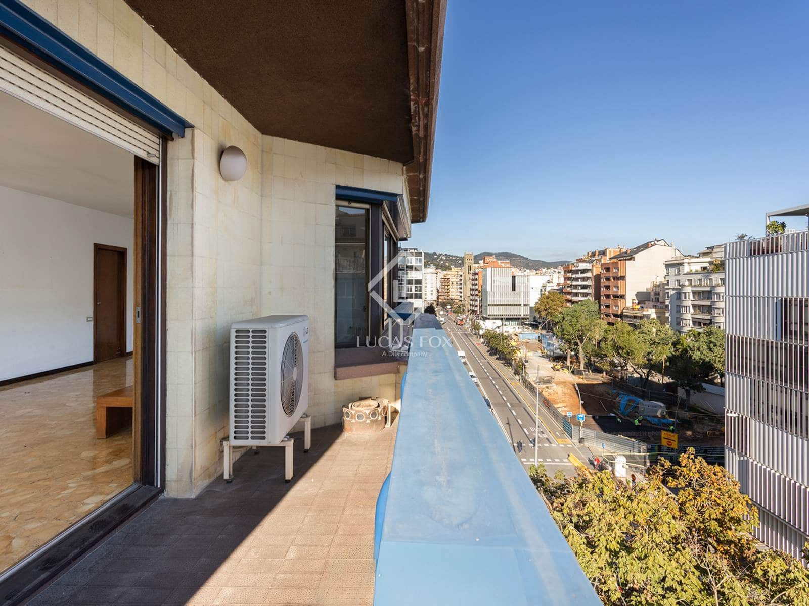6 soveværelse Penthouse til salg i Barcelona by med swimmingpool garage - € 2.300.000 (Ref: 9332886)