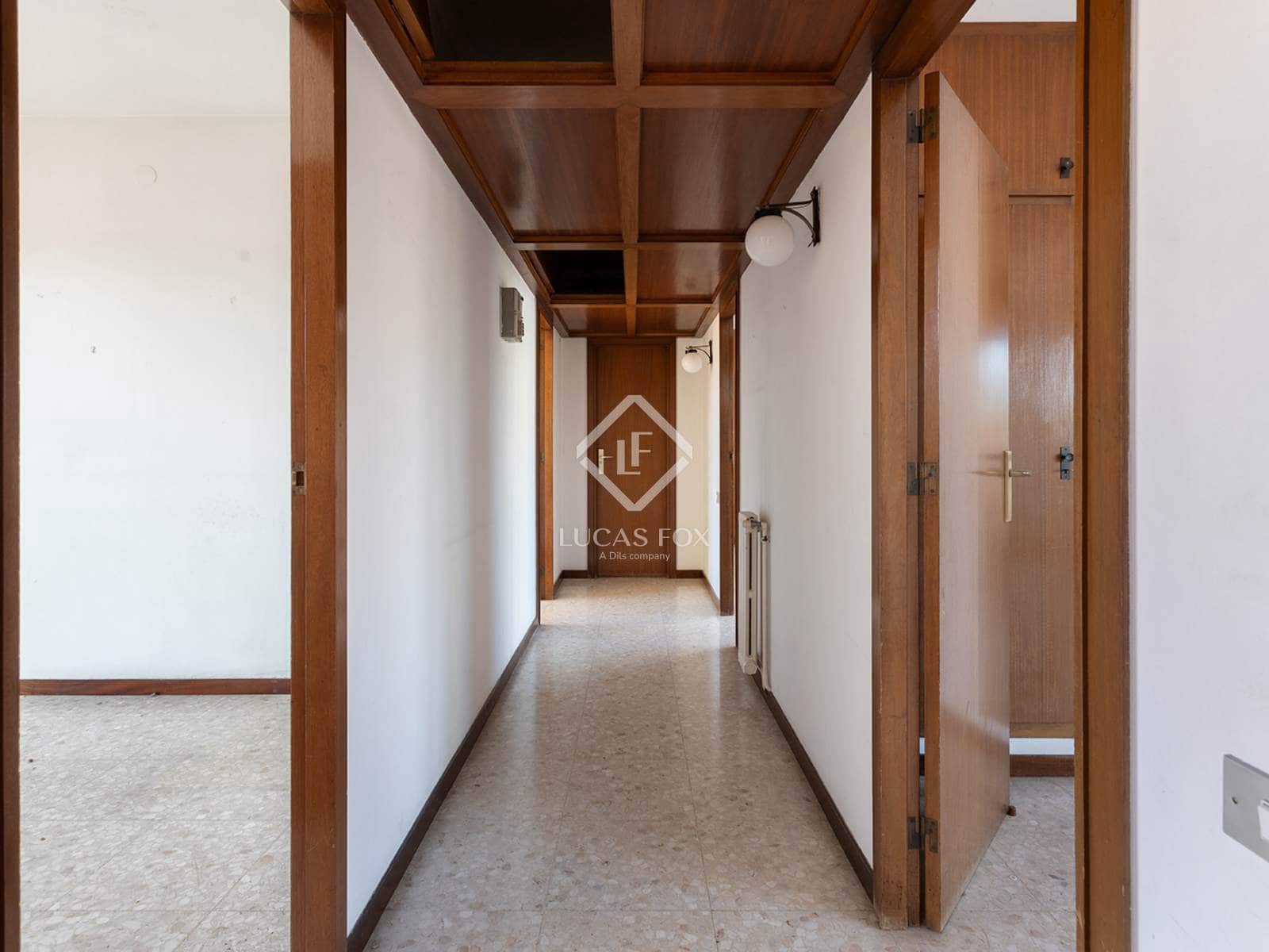 6 soveværelse Penthouse til salg i Barcelona by med swimmingpool garage - € 2.300.000 (Ref: 9332886)