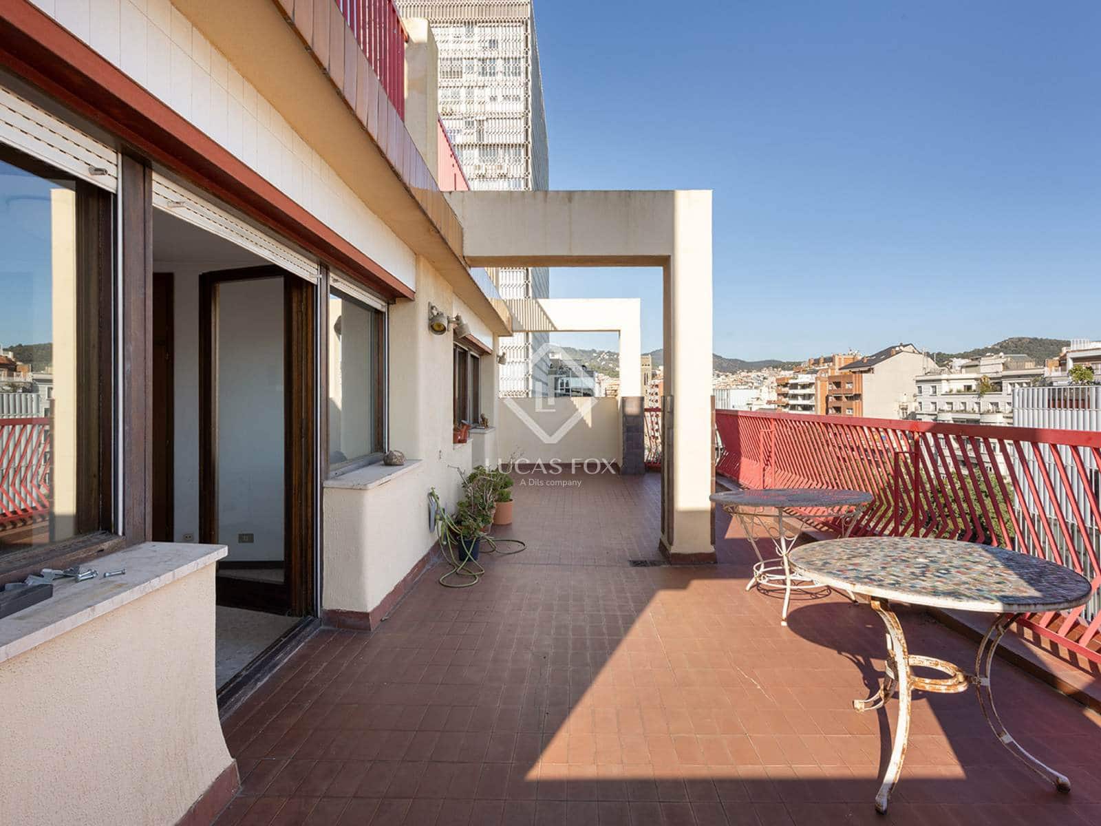 6 soveværelse Penthouse til salg i Barcelona by med swimmingpool garage - € 2.300.000 (Ref: 9332886)