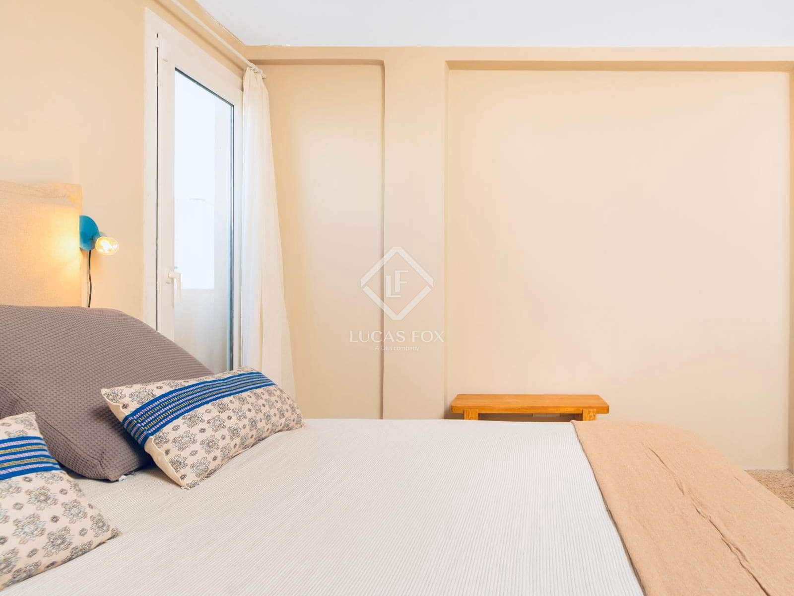 2 bedroom Apartment for sale in Sant Antoni de Portmany with pool - € 590,000 (Ref: 9334259)