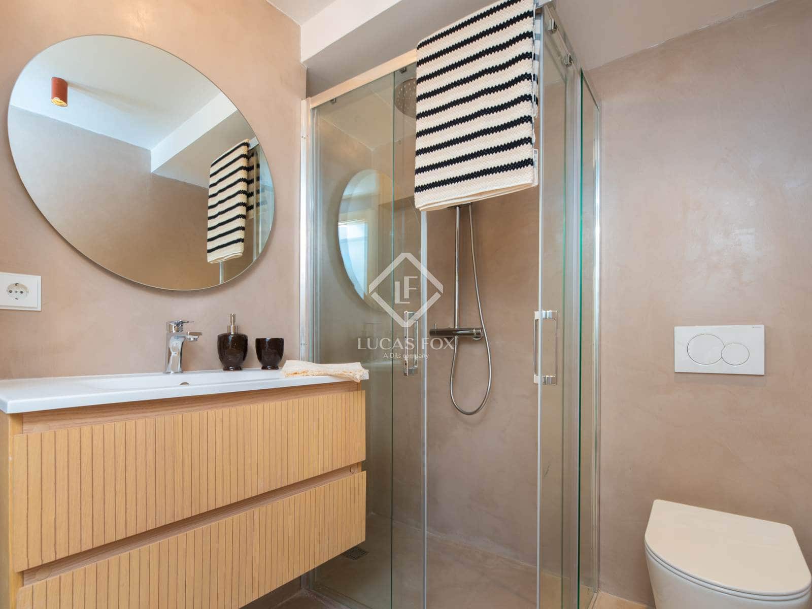 2 bedroom Apartment for sale in Sant Antoni de Portmany with pool - € 590,000 (Ref: 9334259)