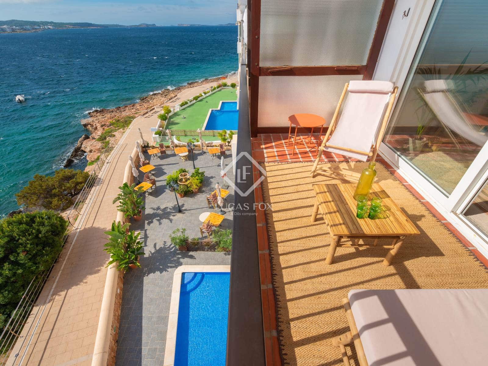 2 bedroom Apartment for sale in Sant Antoni de Portmany with pool - € 590,000 (Ref: 9334259)