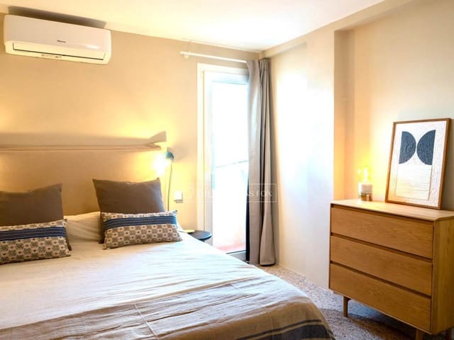 2 bedroom Apartment for sale in Sant Antoni de Portmany with pool - € 590,000 (Ref: 9334259)