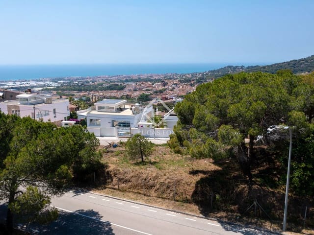 4 quarto Moradia para venda em Vilassar de Dalt com piscina garagem - 1 350 000 € (Ref: 9335431)