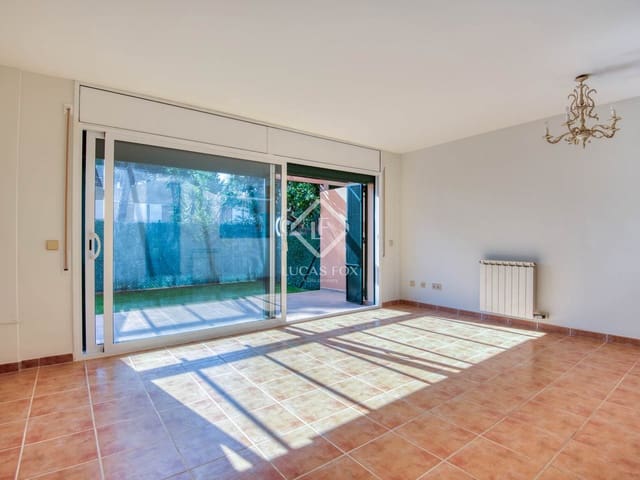 4 slaapkamer Villa te koop in Sant Feliu de Guíxols met zwembad garage - € 485.000 (Ref: 9335578)