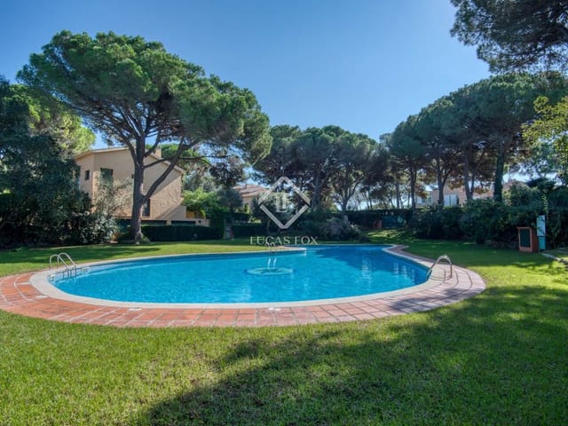 4 slaapkamer Villa te koop in Sant Feliu de Guíxols met zwembad garage - € 485.000 (Ref: 9335578)