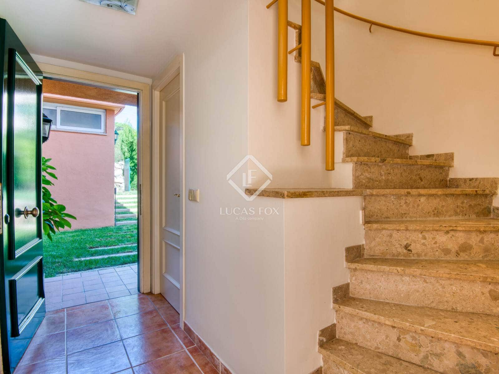 4 slaapkamer Villa te koop in Sant Feliu de Guixols met zwembad garage - € 485.000 (Ref: 9335578)