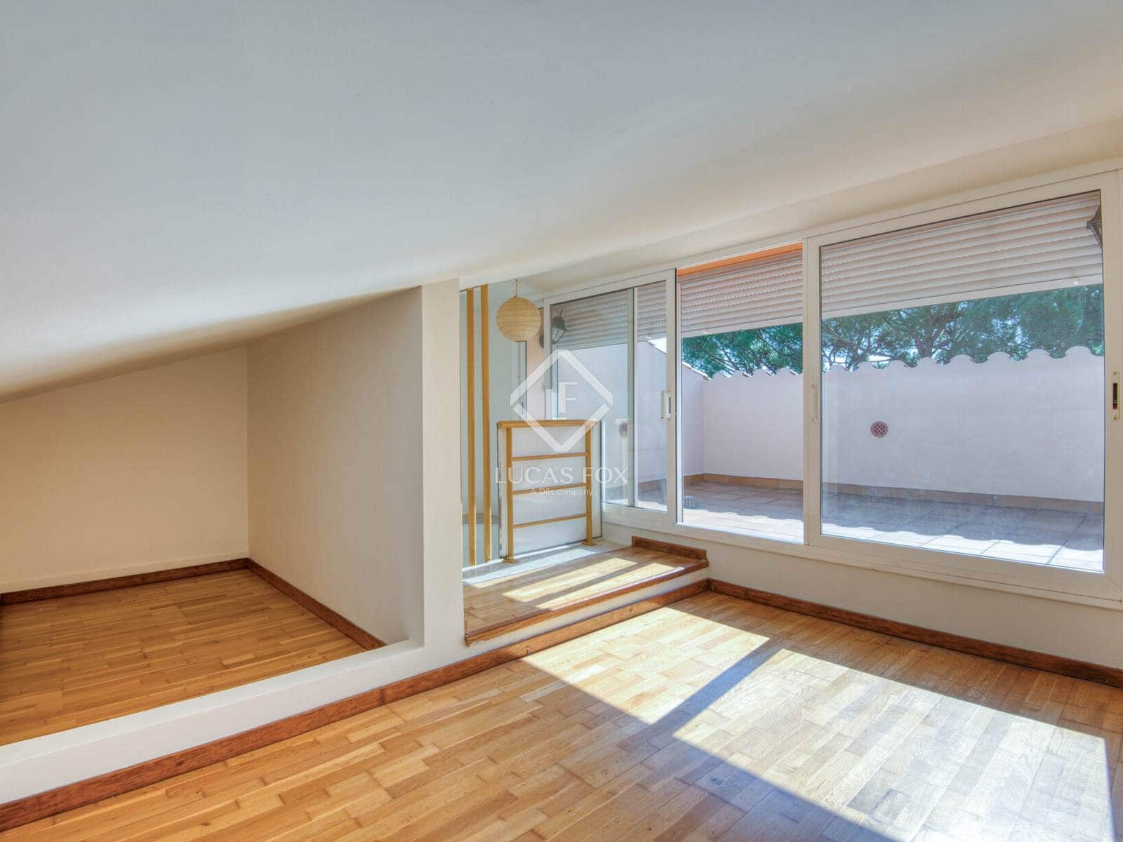 4 slaapkamer Villa te koop in Sant Feliu de Guixols met zwembad garage - € 485.000 (Ref: 9335578)