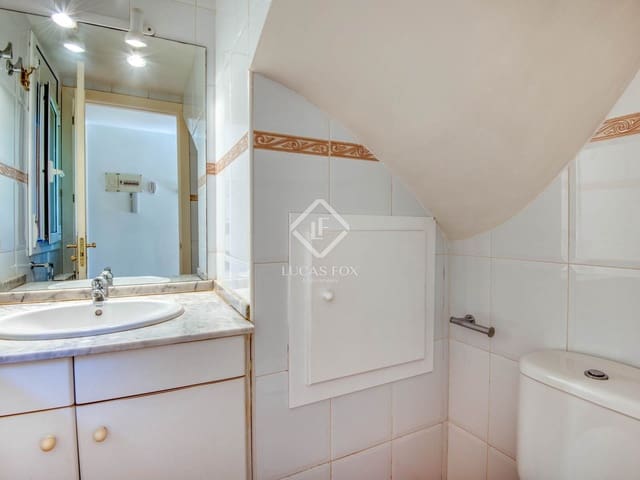 4 slaapkamer Villa te koop in Sant Feliu de Guíxols met zwembad garage - € 485.000 (Ref: 9335578)