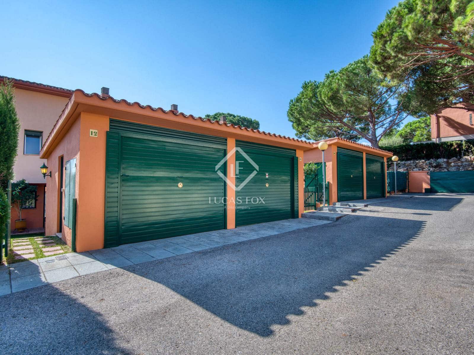 4 slaapkamer Villa te koop in Sant Feliu de Guixols met zwembad garage - € 485.000 (Ref: 9335578)