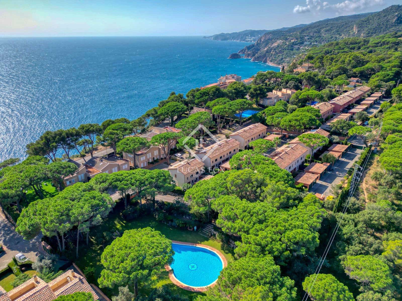 4 slaapkamer Villa te koop in Sant Feliu de Guixols met zwembad garage - € 485.000 (Ref: 9335578)