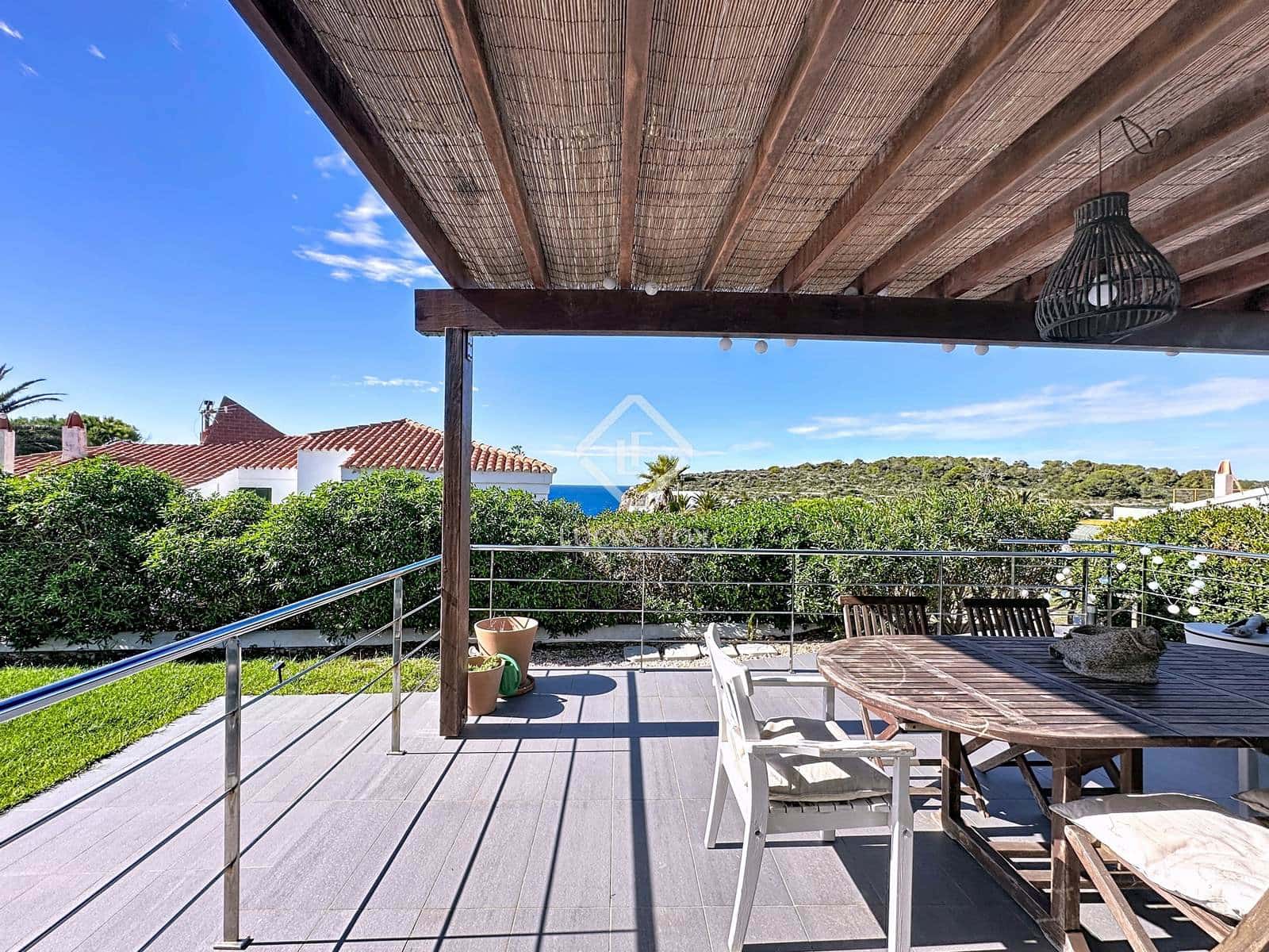 4 sypialnia Willa na sprzedaż w Mahon / Mao z basenem garażem - 1 400 000 € (Ref: 9337157)