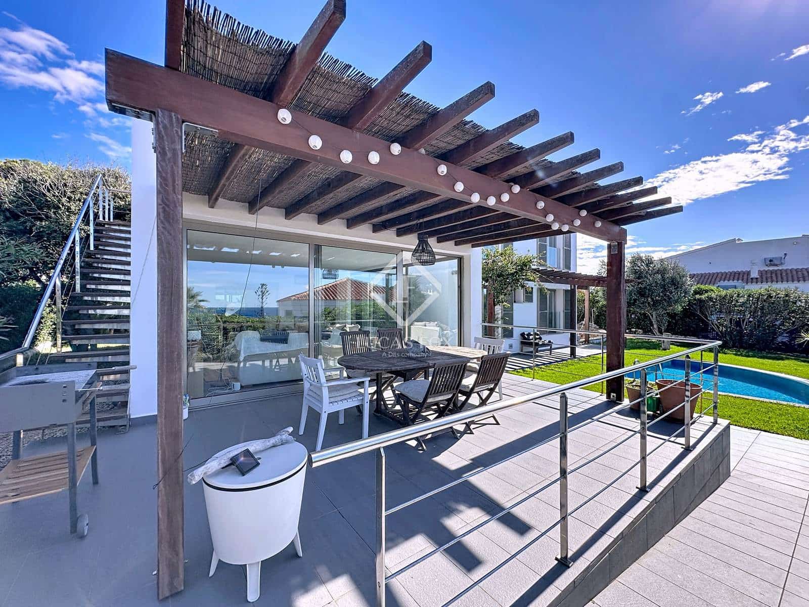 4 sypialnia Willa na sprzedaż w Mahon / Mao z basenem garażem - 1 400 000 € (Ref: 9337157)