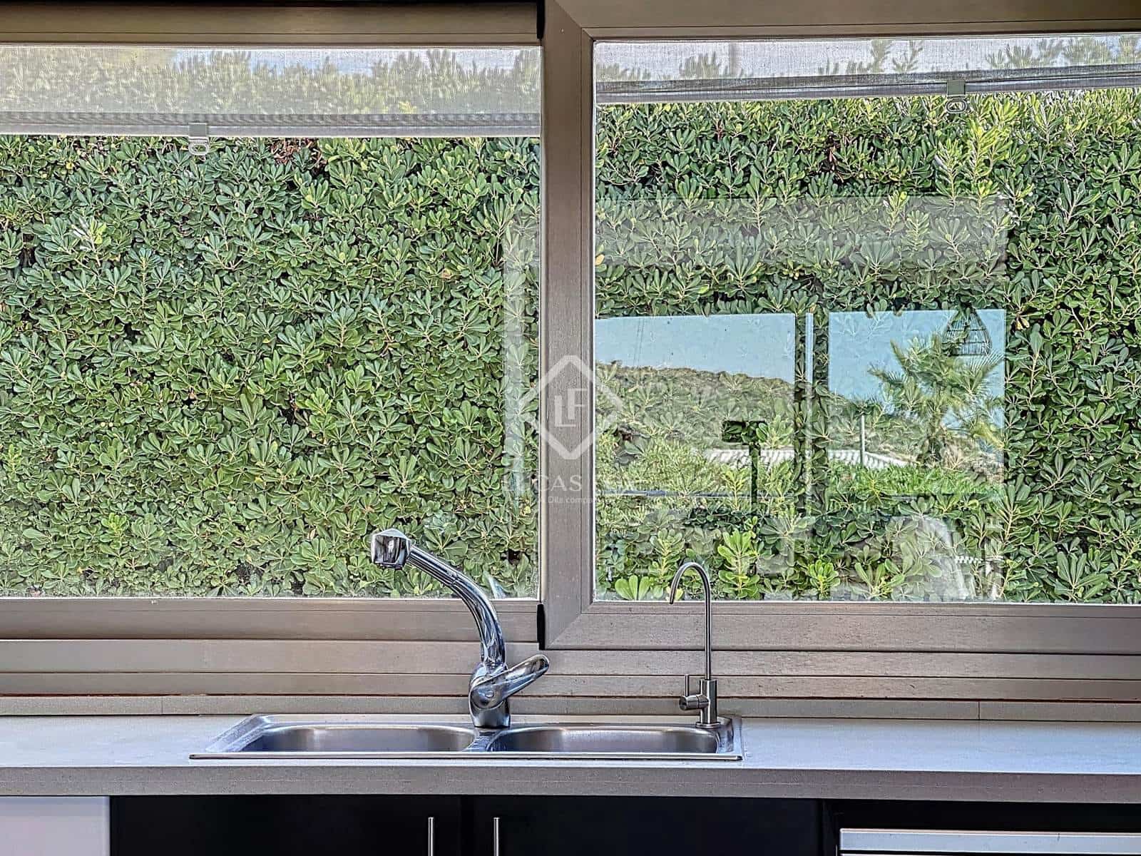 4 sypialnia Willa na sprzedaż w Mahon / Mao z basenem garażem - 1 400 000 € (Ref: 9337157)