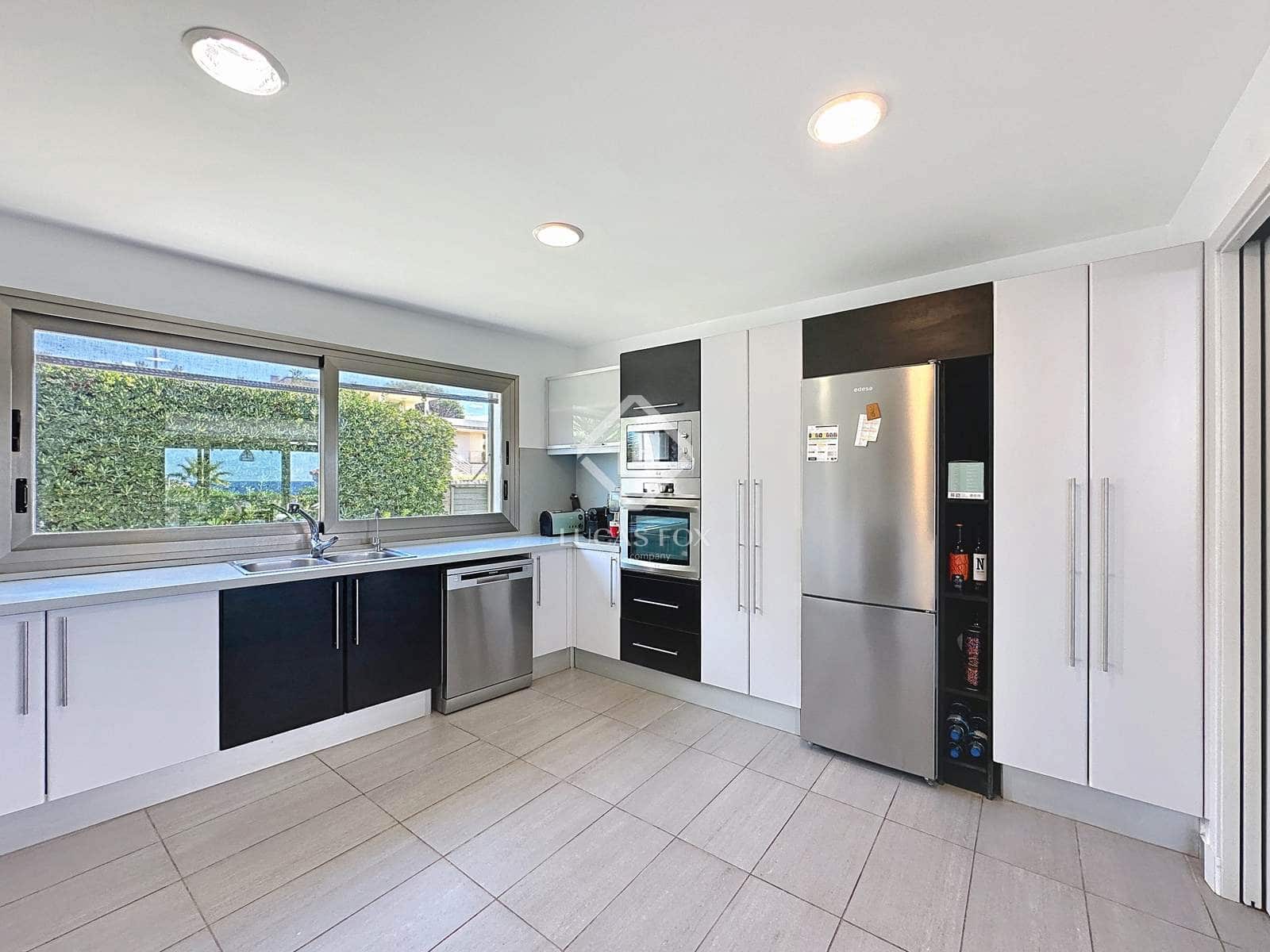 4 sypialnia Willa na sprzedaż w Mahon / Mao z basenem garażem - 1 400 000 € (Ref: 9337157)