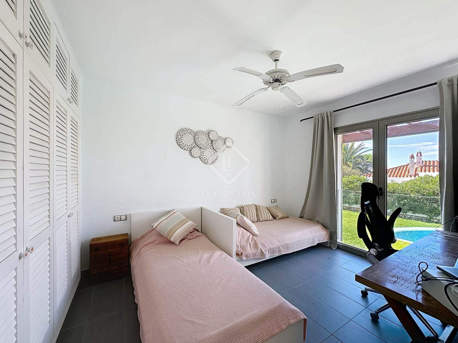 4 sypialnia Willa na sprzedaż w Mahon / Mao z basenem garażem - 1 400 000 € (Ref: 9337157)