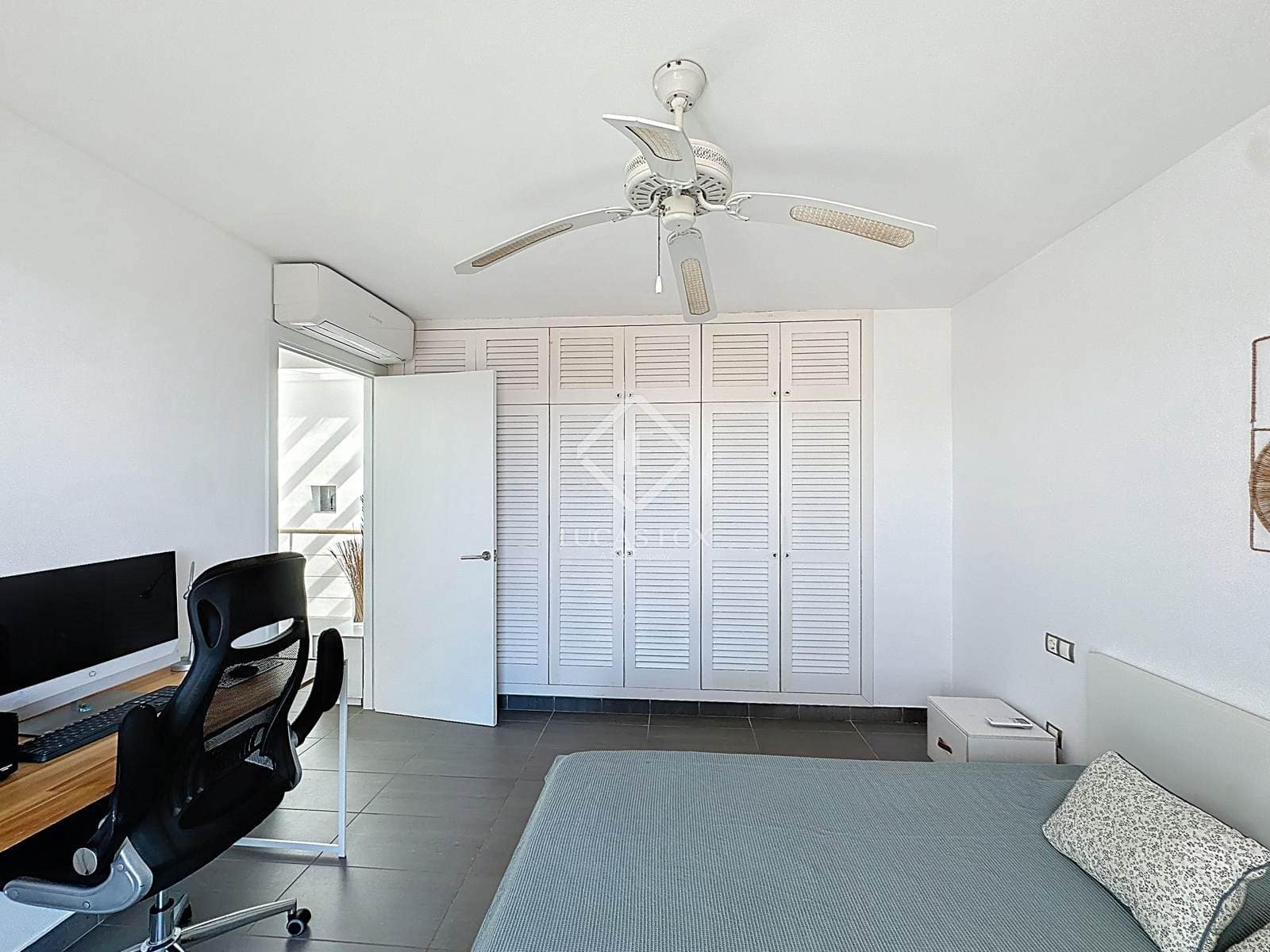 4 sypialnia Willa na sprzedaż w Mahon / Mao z basenem garażem - 1 400 000 € (Ref: 9337157)