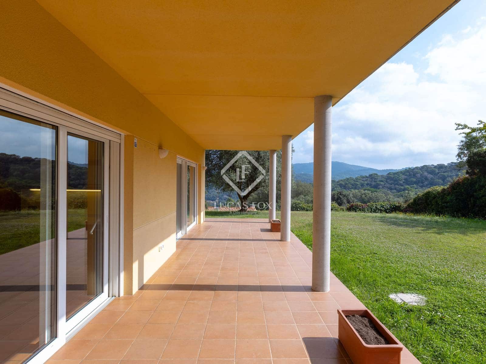 4 soverom Villa til salgs i Vallromanes med garasje - € 875 000 (Ref: 9337158)