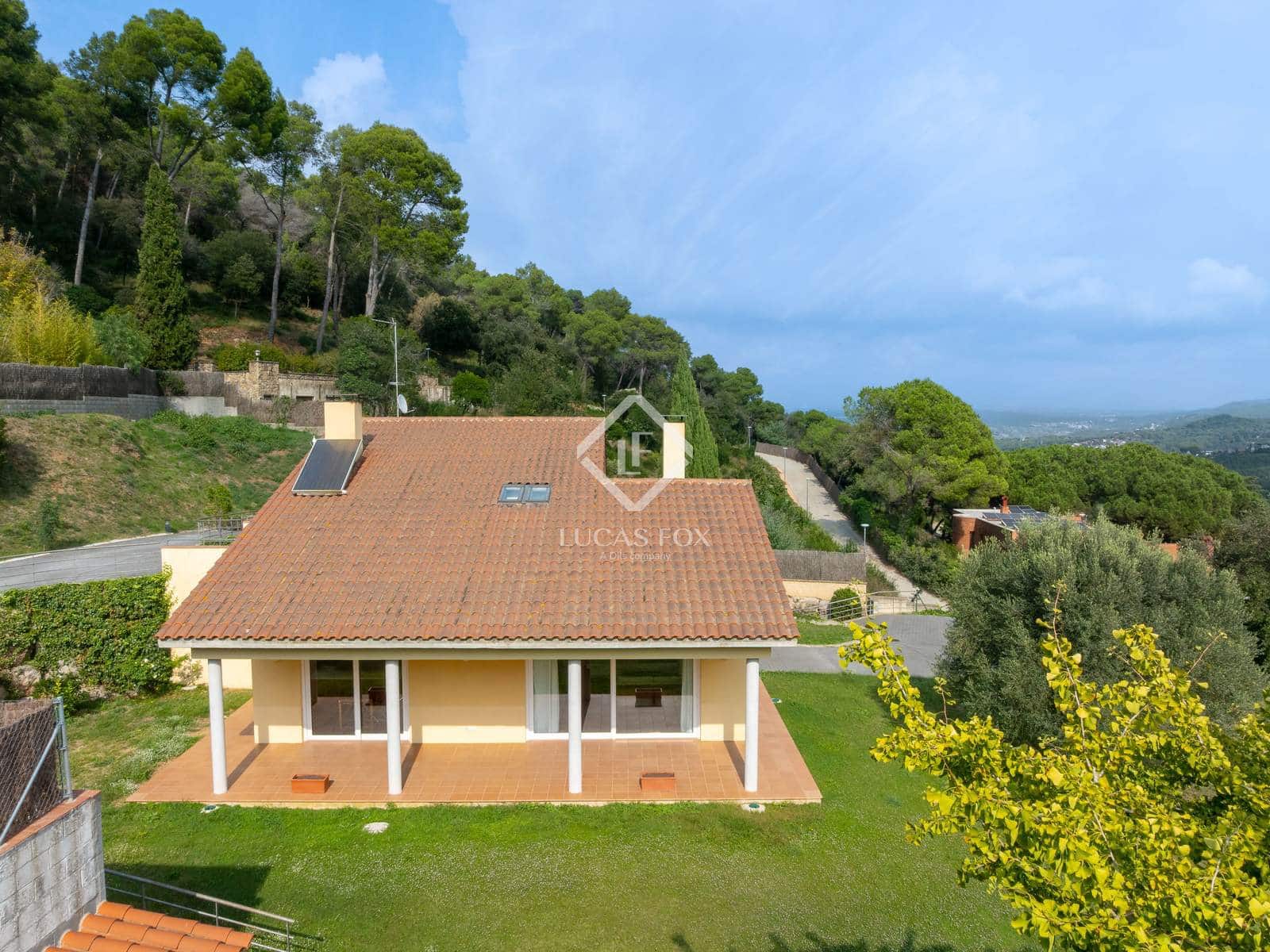 4 soverom Villa til salgs i Vallromanes med garasje - € 875 000 (Ref: 9337158)