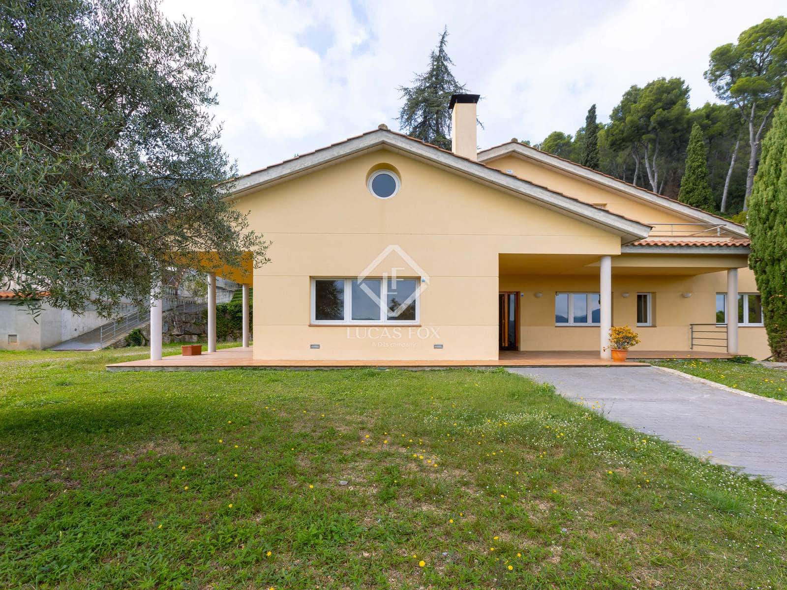 4 soverom Villa til salgs i Vallromanes med garasje - € 875 000 (Ref: 9337158)