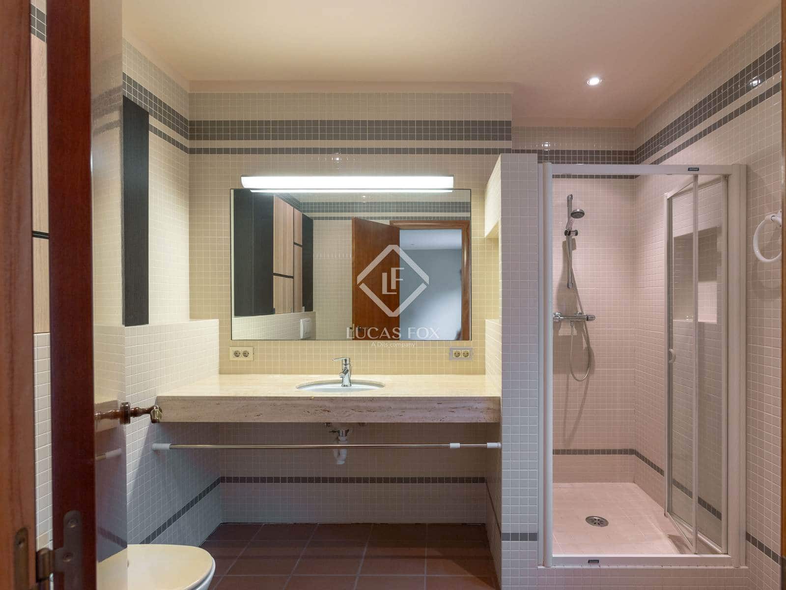 4 soverom Villa til salgs i Vallromanes med garasje - € 875 000 (Ref: 9337158)