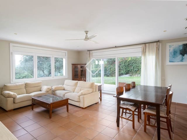 4 soverom Villa til salgs i Vallromanes med garasje - € 875 000 (Ref: 9337158)