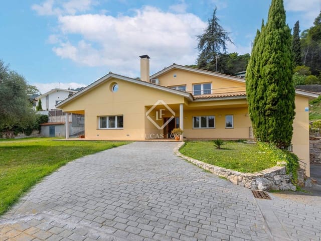 4 soverom Villa til salgs i Vallromanes med garasje - € 875 000 (Ref: 9337158)