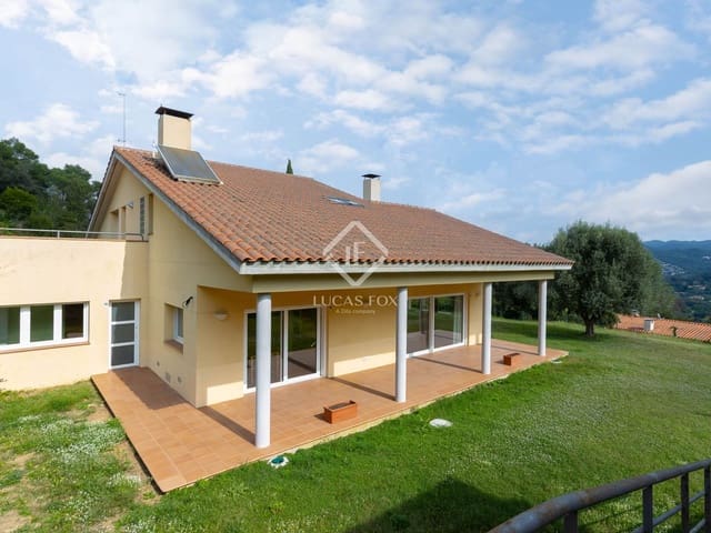 4 soverom Villa til salgs i Vallromanes med garasje - € 875 000 (Ref: 9337158)