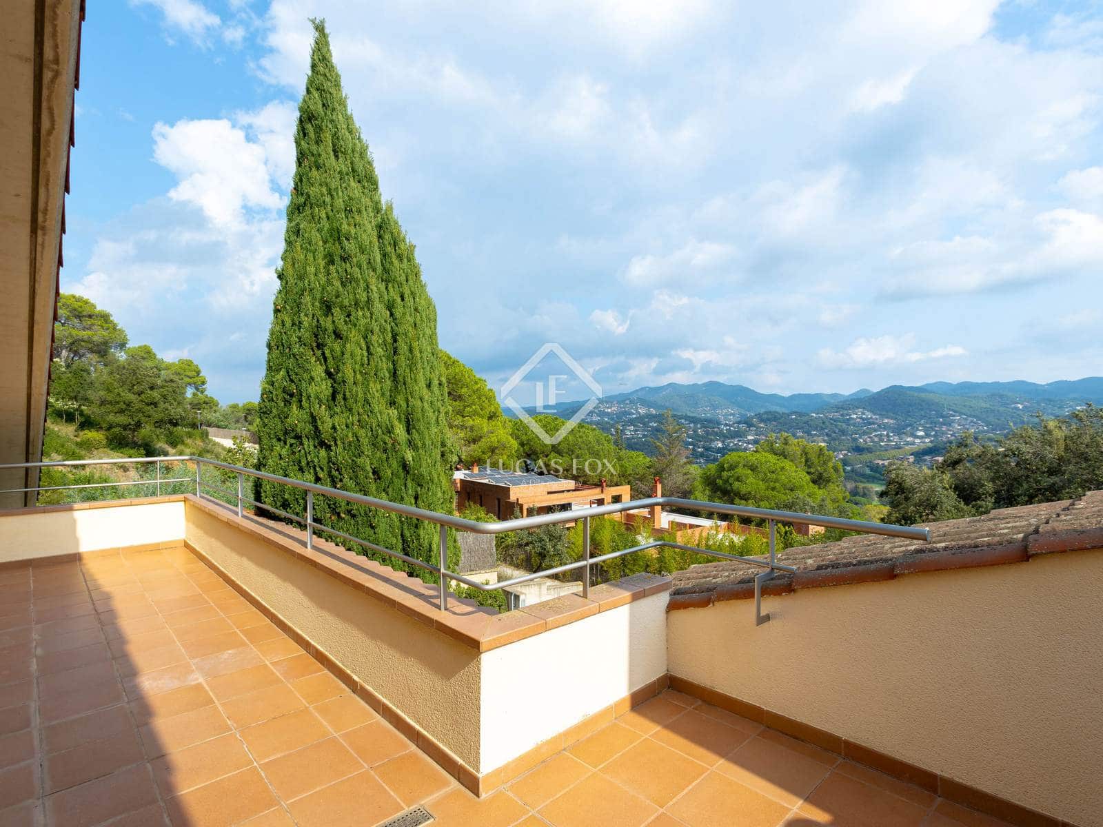 4 soverom Villa til salgs i Vallromanes med garasje - € 875 000 (Ref: 9337158)