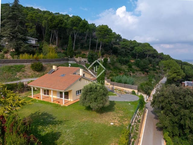 4 soverom Villa til salgs i Vallromanes med garasje - € 875 000 (Ref: 9337158)